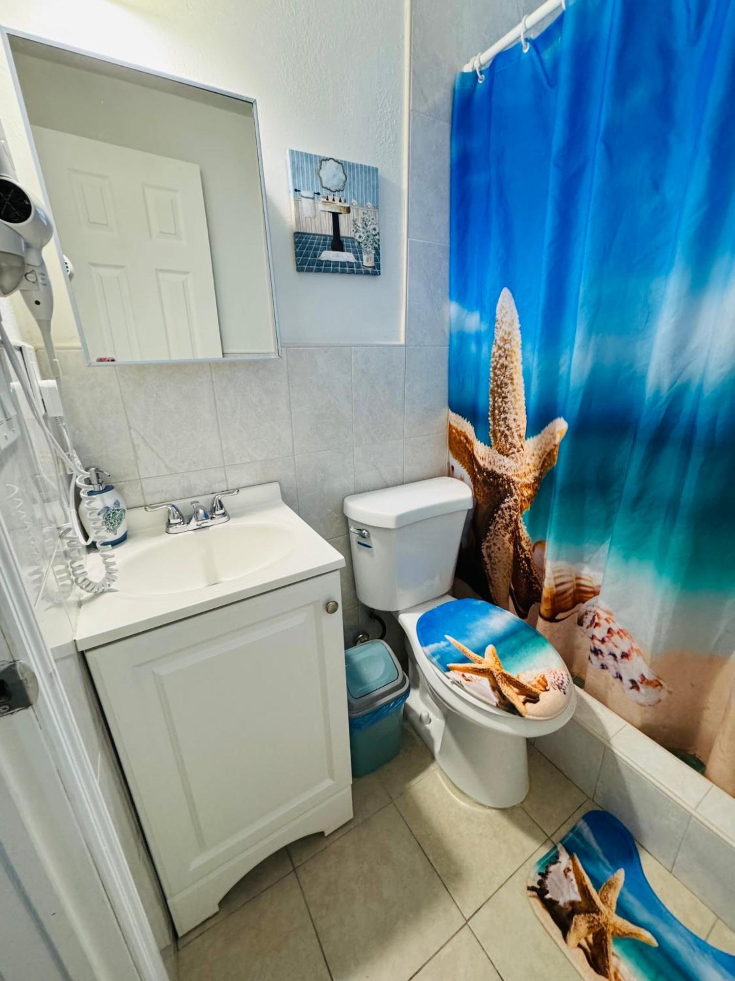 B5 Best Value On Private Bedroom With Private Bathroom In Little Havana, Miami Ngoại thất bức ảnh